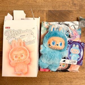 Labubu: The Monsters Big Into Energy - Hope